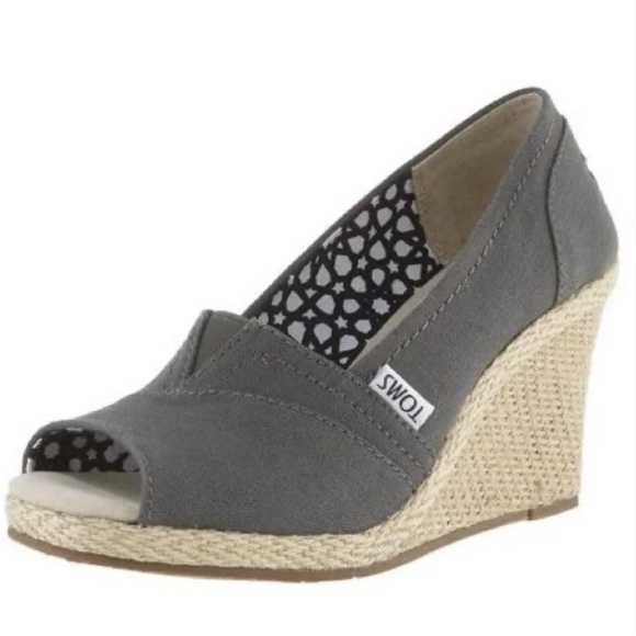 Toms Shoes - 🍒 Tom's Calypso Grey Canvas Peep Wedge Heels Size 8